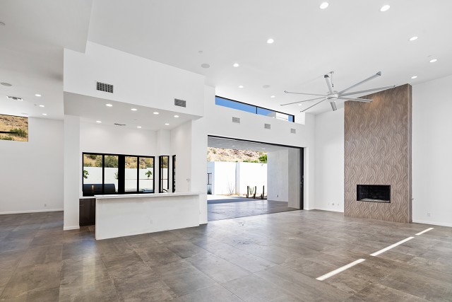 Greatroom-PocketDoor